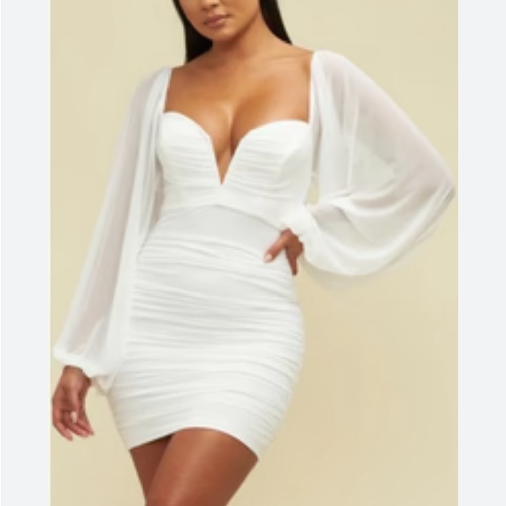 Selfie Leslie White Long Sleeve Mini Dress